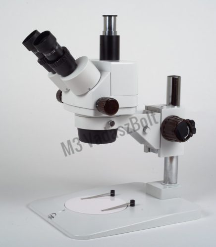STM7t zoom sztereomikroszkóp (0,7-4,5x) megvilágítás nélkül, 7-45x nagyítással