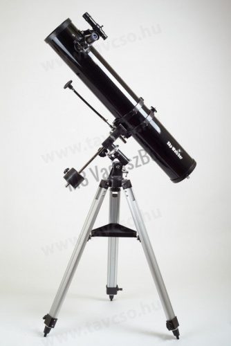 114/900 SkyWatcher Luna-114e Newton távcső EQ1 mechanikán